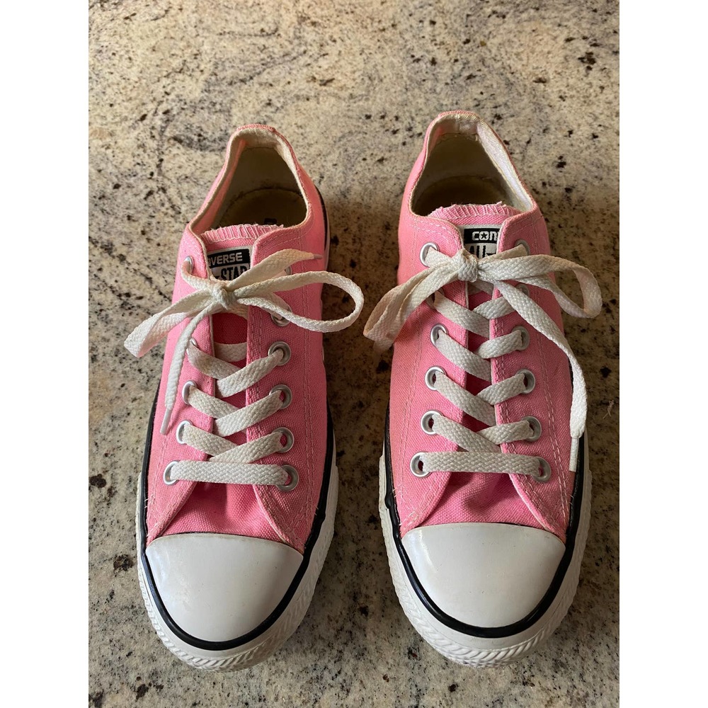 Pink Converse all stars